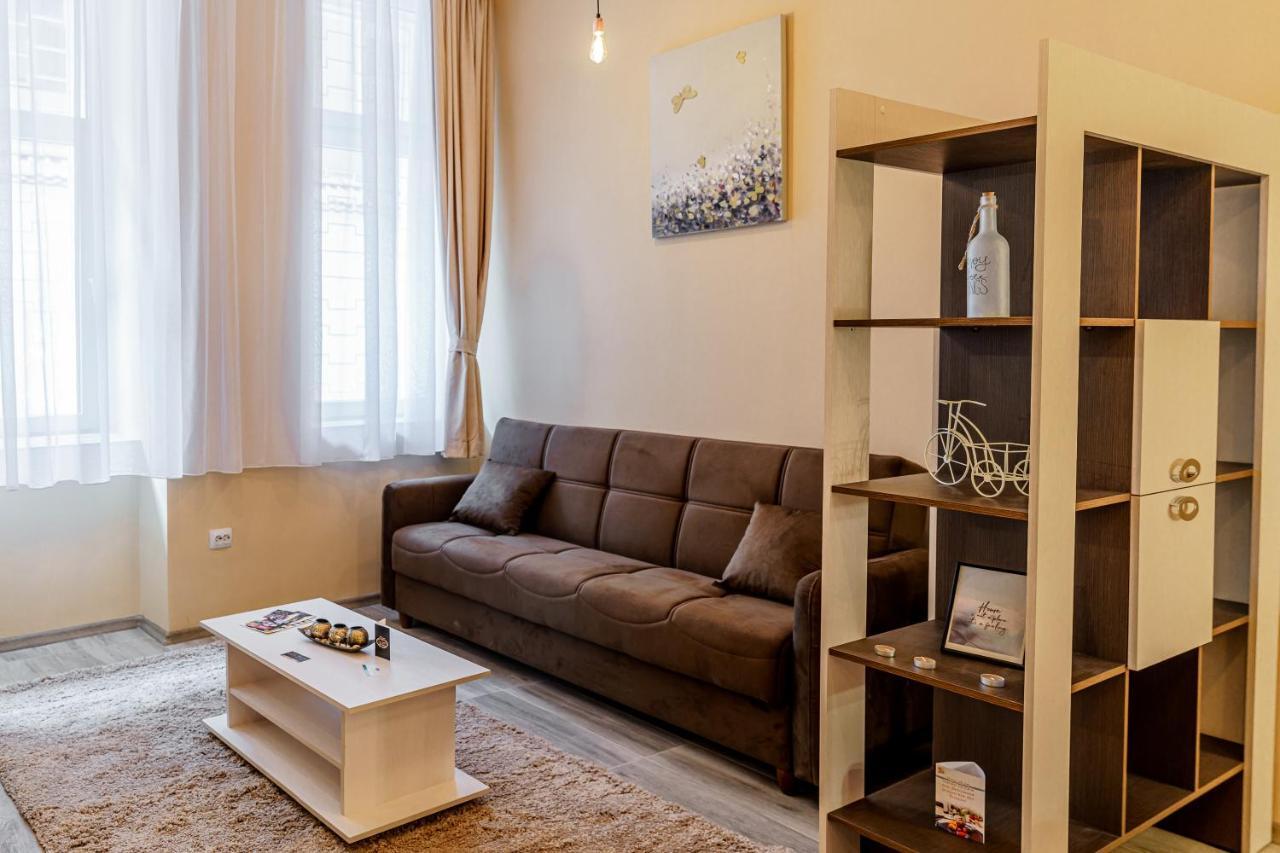 Select City Center Apartments บราชอฟ ภายนอก รูปภาพ